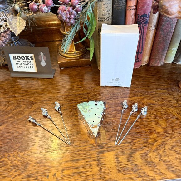 Mouse and Cheese Cocktail Picks with Cheese Holder Stainless - Picture 2 of 16